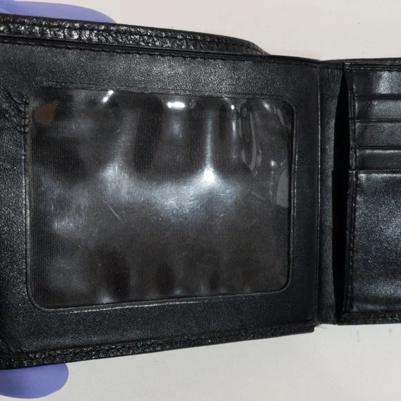 Triomphe de France Black Leather Men Wallet with Gold tone Accent - 4.5" x 3.5" - Picture 12 of 13